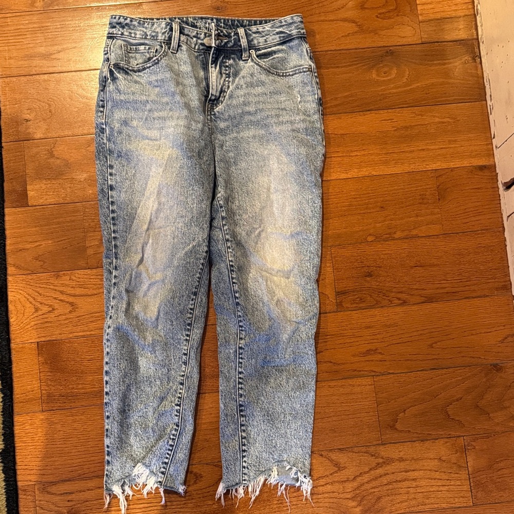 Time and Tru Light Blue Distressed Ankle Jeans
